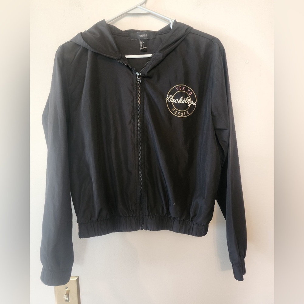 Forever 21 lightweight jacket backstage pass size small black